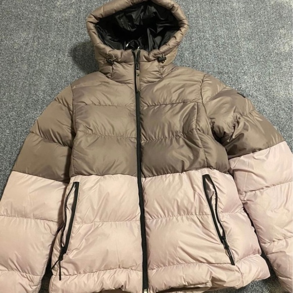 HH Winter Jacket - Picture 1 of 4